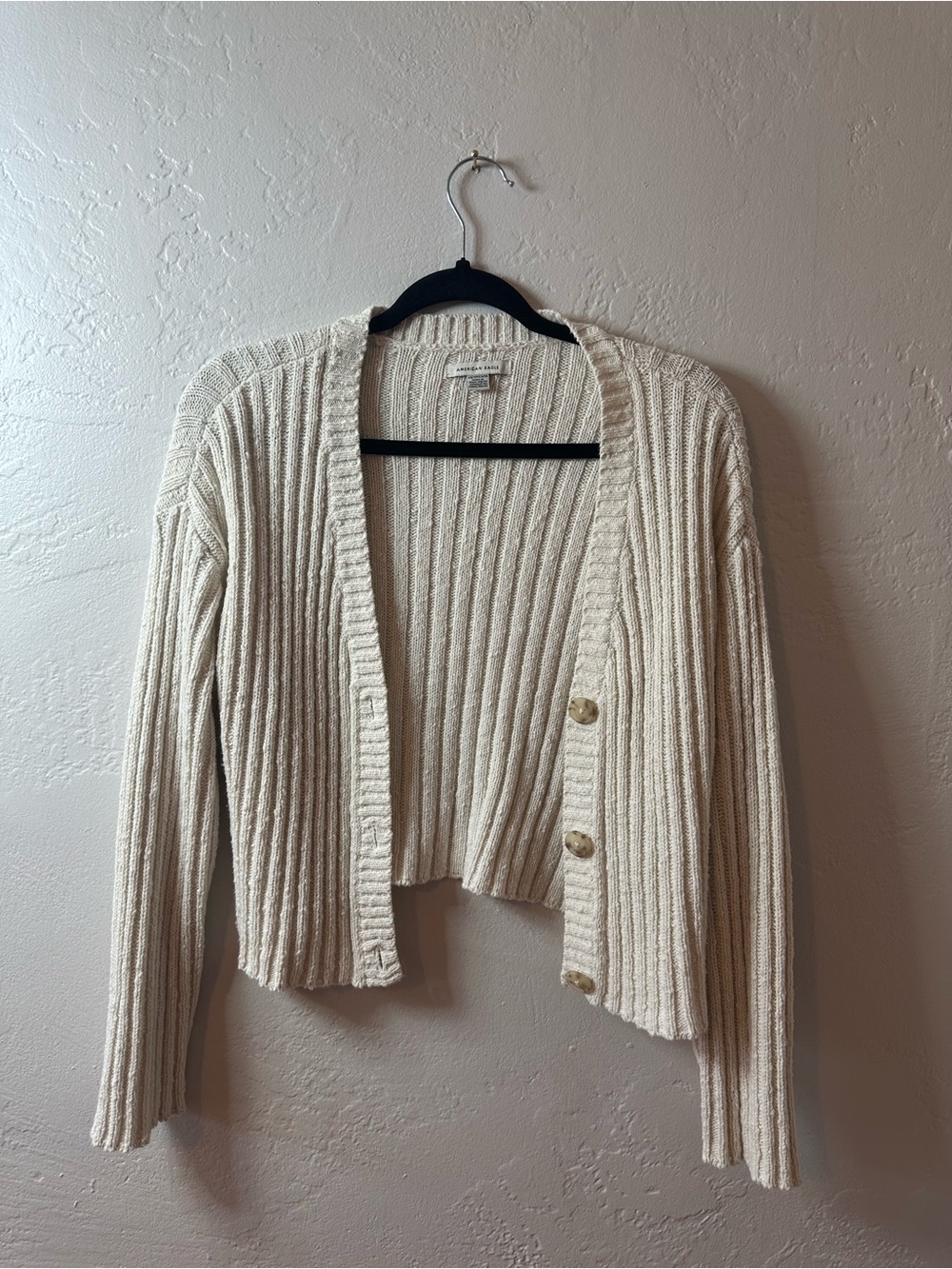 American Eagle cream cardigan Says XS